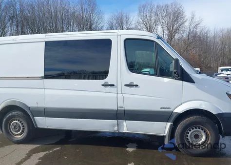 2016 Mercedes-Benz Sprinter 2500 Normal Roof из США, поврежденный, VIN WD4PE7CD3GP249665